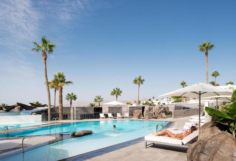 جناح جونيور مطلّ علي حمام السباحة, La Isla Y El Mar, Hotel Boutique