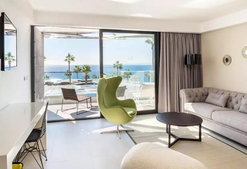 سوئیت با بالکن, La Isla Y El Mar, Hotel Boutique