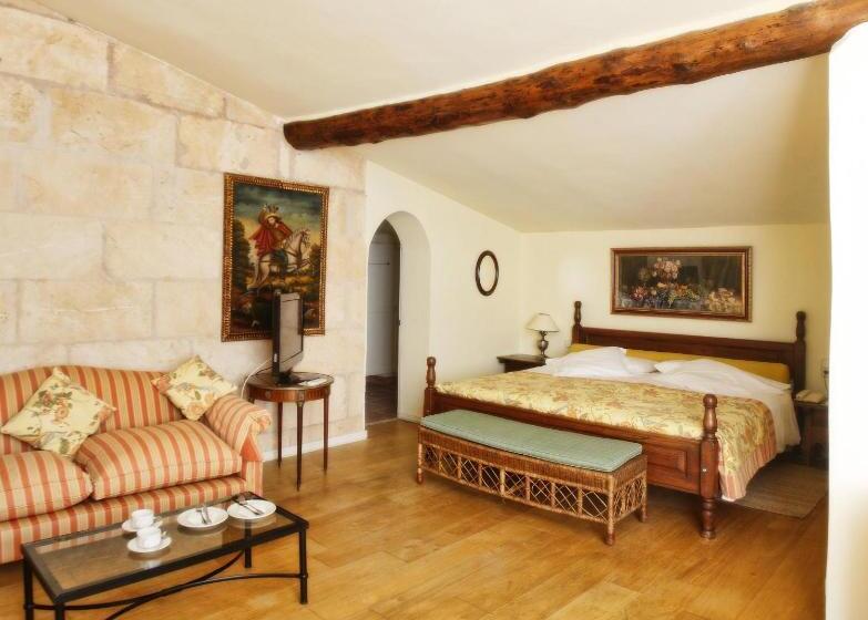 デラックスルーム, Rotana Golf Resort