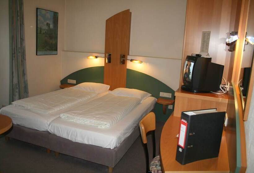 Номер Комфорт, Logis Gourmet & Relax Hotel De La Sure