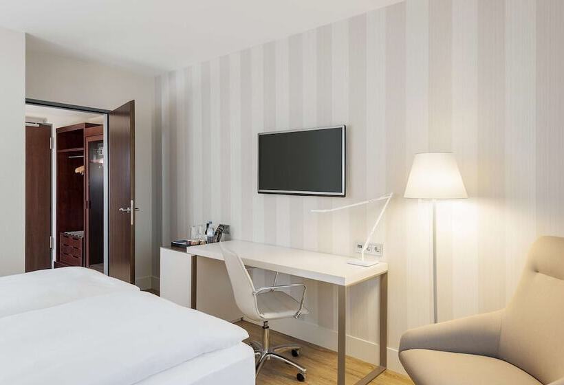 Семейный Номер, NH Dusseldorf City Nord