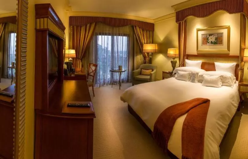 اتاق استاندارد, Peermont D Oreale Grande At Emperors Palace