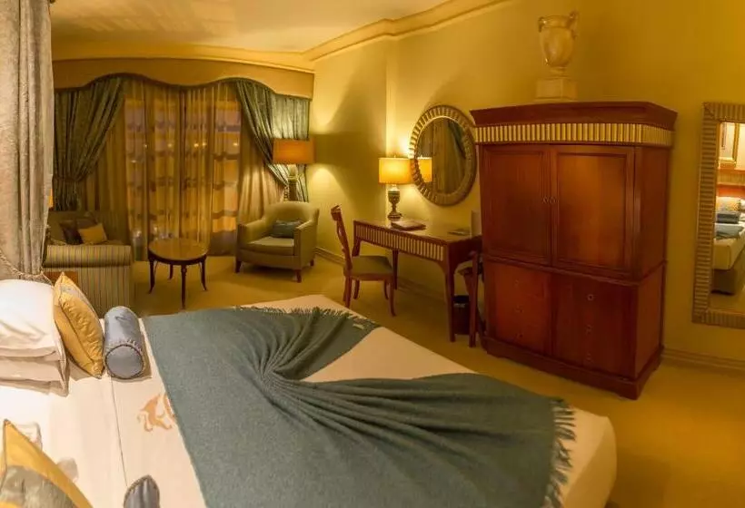 اتاق لوکس با تخت بزرگ, Peermont D Oreale Grande At Emperors Palace