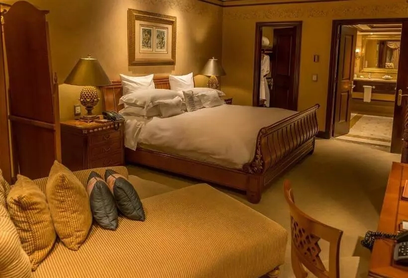 سوییت جونیور, Peermont D Oreale Grande At Emperors Palace
