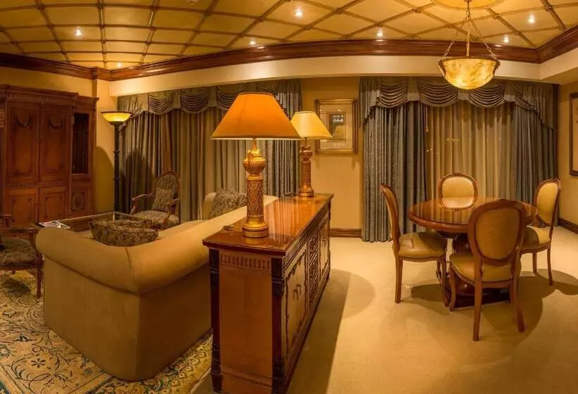 سوییت جونیور, Peermont D Oreale Grande At Emperors Palace