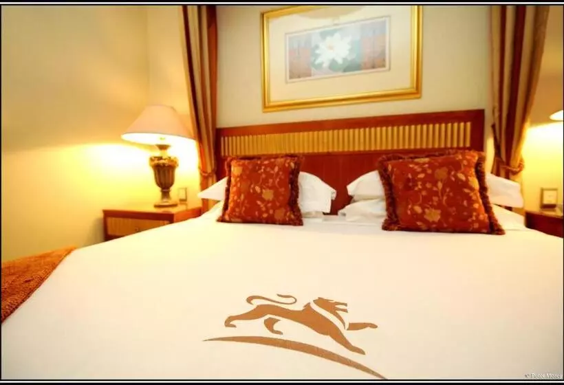 اتاق سوپریور با تخت بزرگ, Peermont D Oreale Grande At Emperors Palace