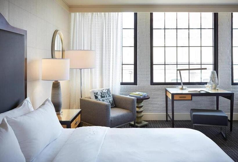 اتاق استاندارد با تخت بزرگ, Renaissance New Orleans Arts Warehouse District