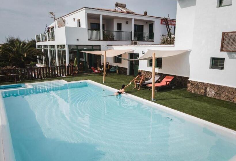 Трехместный Номер Стандарт с Балконом, Surfescape Fuerteventura