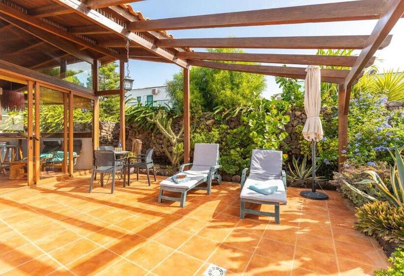 إستوديو قياسى مزودة بتراس, Surfescape Fuerteventura