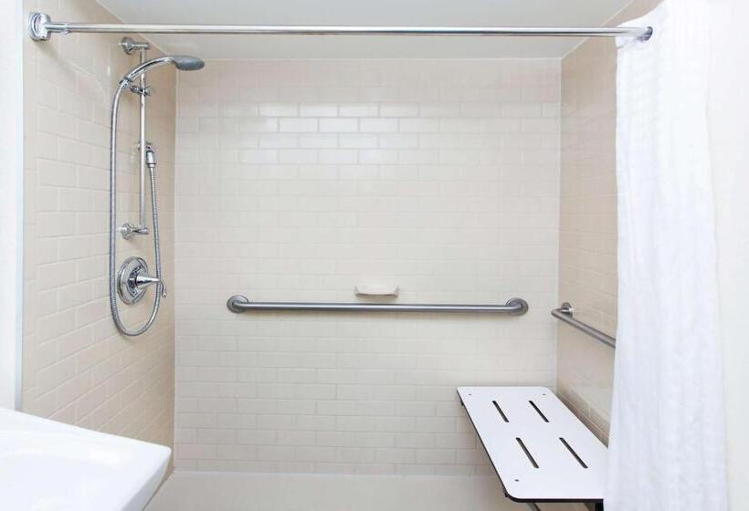 身障者適用スイートルーム, Sonesta Simply Suites Parsippany Morris Plains