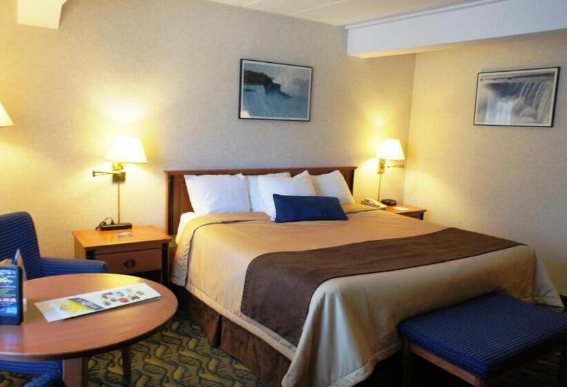 带大床的标准间, Travelodge By Wyndham Niagara Falls At The Falls