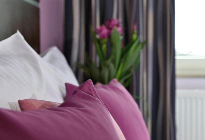 غرفة إقتصادية, Uhu Garni  Superior