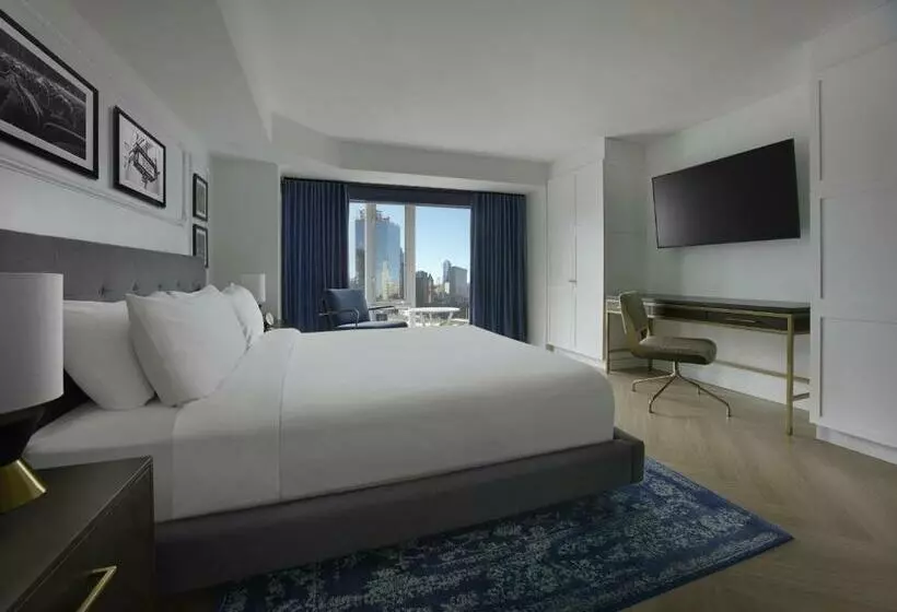 اتاق استاندارد با تخت بزرگ, Pantages Hotel Toronto Centre