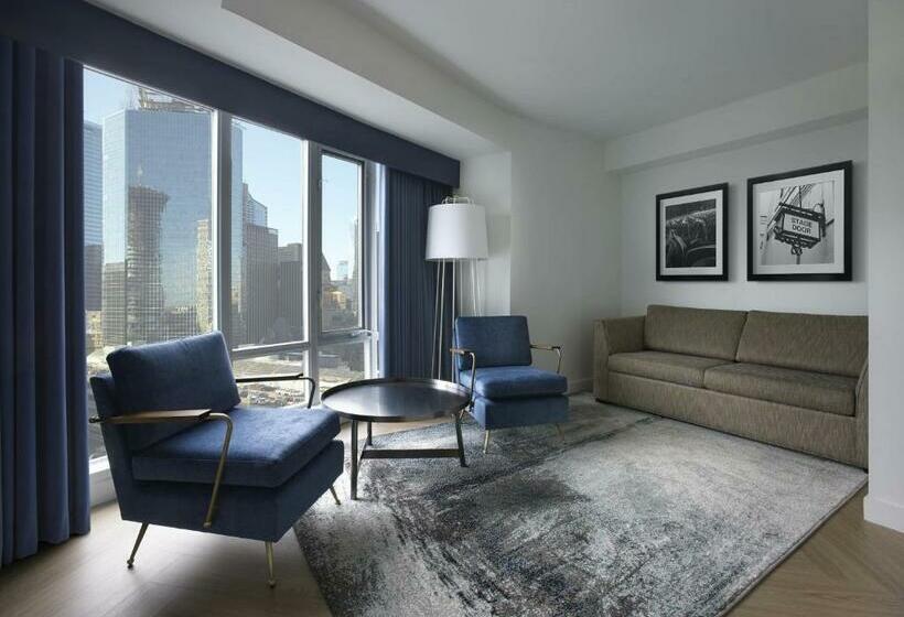 سوییت, Pantages Hotel Toronto Centre