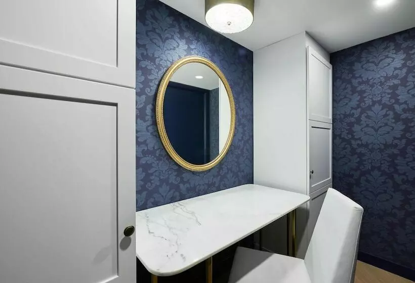 سوییت, Pantages Hotel Toronto Centre
