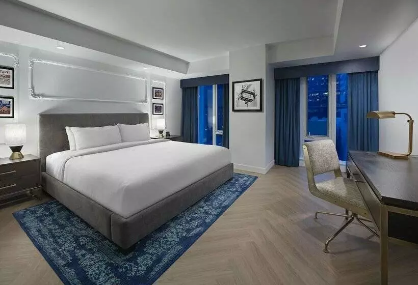 سوییت, Pantages Hotel Toronto Centre