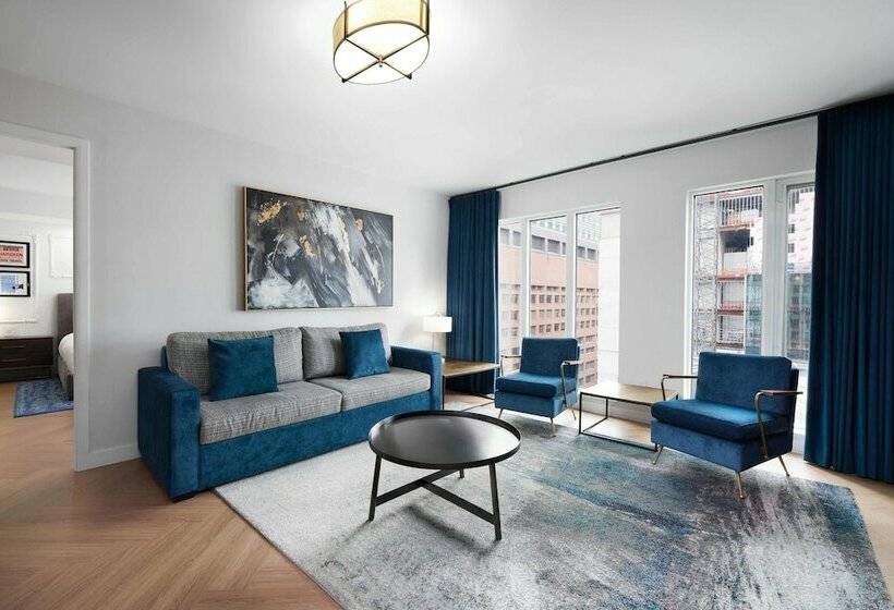 سوییت, Pantages Hotel Toronto Centre