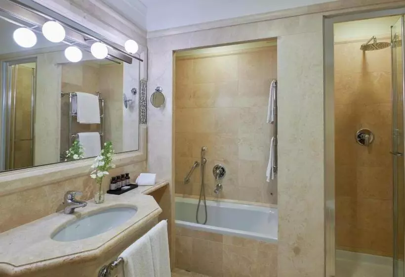 景色の見えるデラックスルーム, Fonteverde Lifestyle & Thermal Retreat The Leading Hotels Of The World