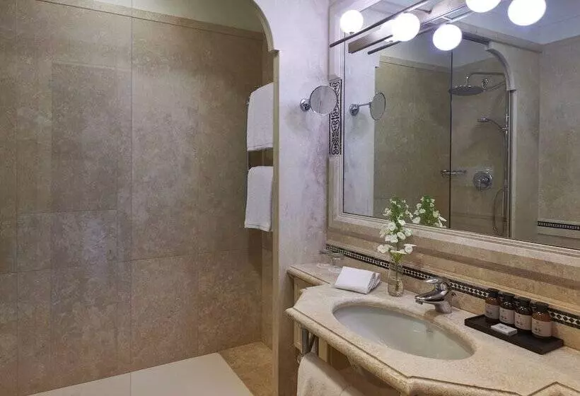 景色の見えるスーペリアルーム, Fonteverde Lifestyle & Thermal Retreat The Leading Hotels Of The World
