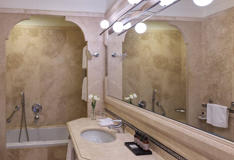 חדר דלוקס עם נוף, Fonteverde Lifestyle & Thermal Retreat   The Leading Hotels Of The World