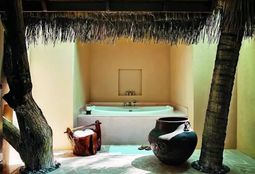 ویلای لوکس 1 خوابه, Taj Exotica Resort & Spa, Maldives