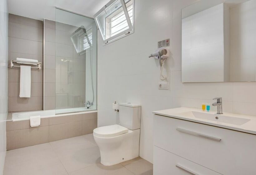 شقة غرفة واحدة, Vigilia Park