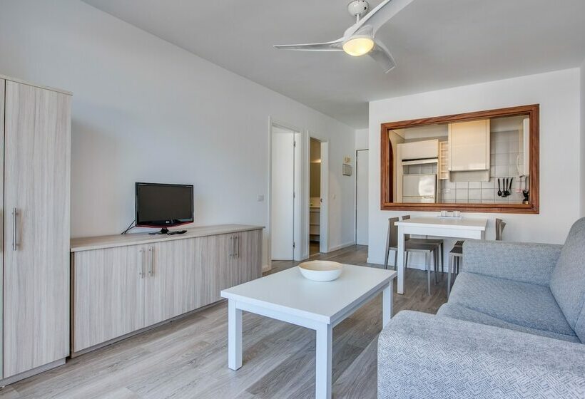 شقة غرفتين, Vigilia Park