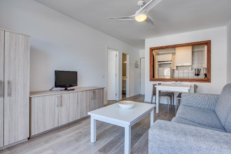 شقة غرفة واحدة, Vigilia Park