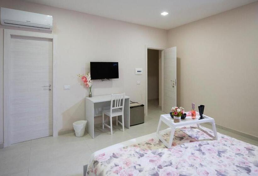 اتاق سوپریور, Cammaroomì