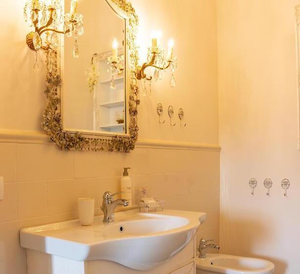 Deluxe Suite King Bed, Villa La Preziosa