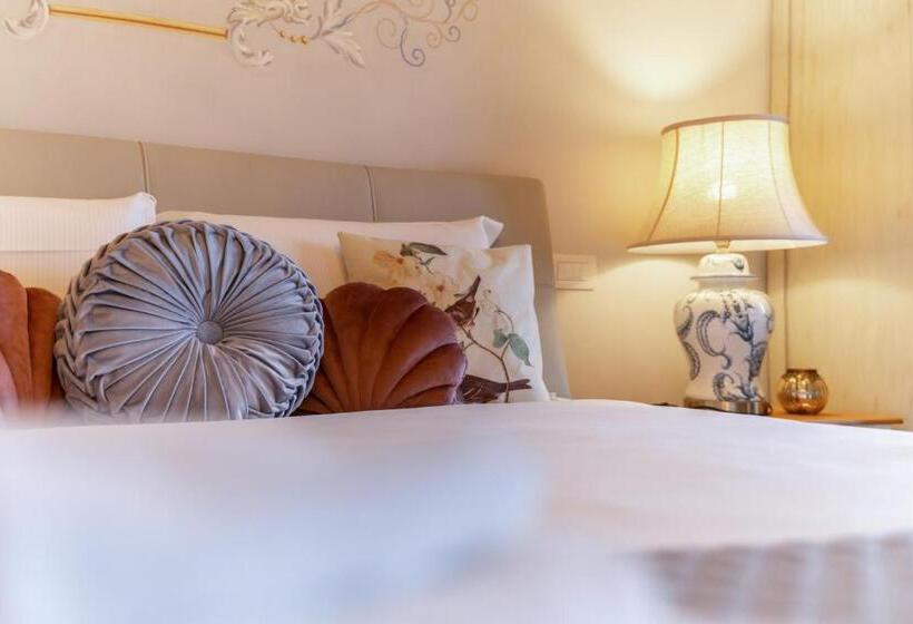 اتاق استاندارد با چشمانداز استخر, Villa La Preziosa