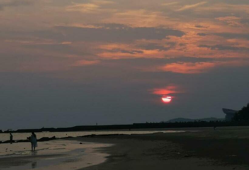 Номер Superior, Beihai Silver Beach Yintai Time Seaview Villa