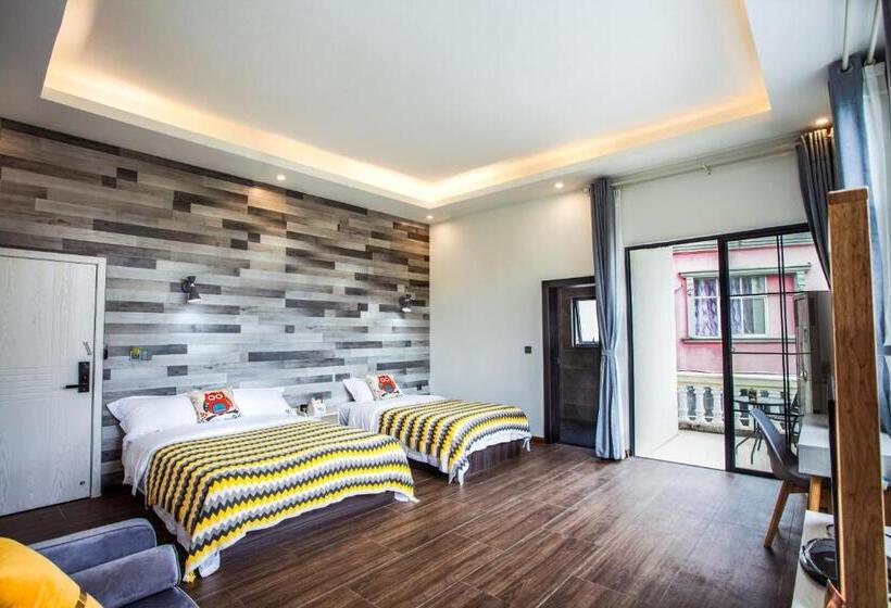 Номер Стандарт с Балконом, Beihai Silver Beach Yintai Time Seaview Villa