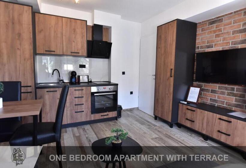 1 Bedroom Apartment, Old City House