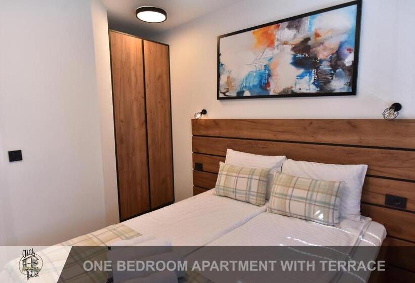 آپارتمان 1 خوابه, Old City House