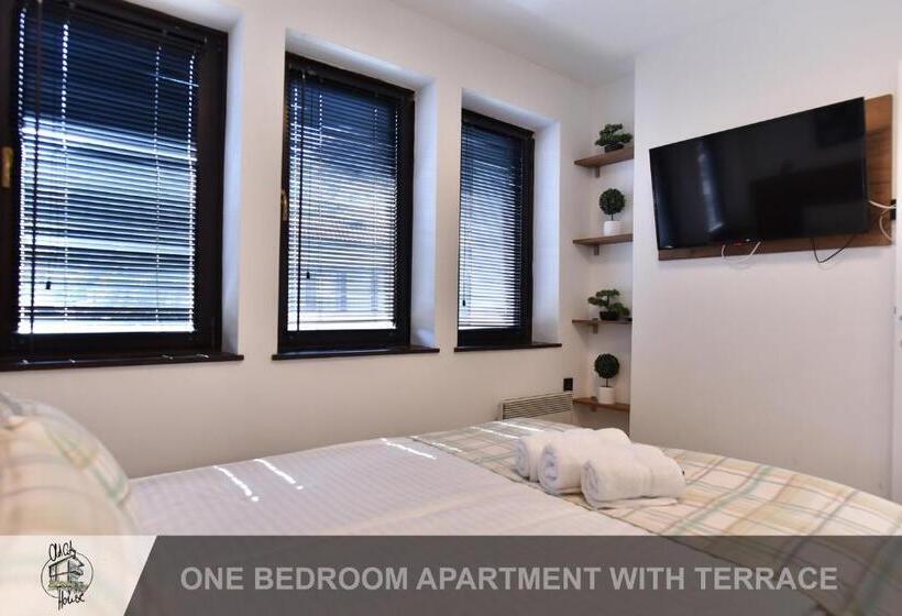 1 Bedroom Apartment, Old City House