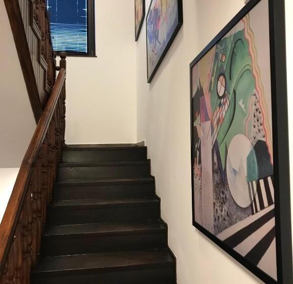 استودیوی استاندارد, Old City House