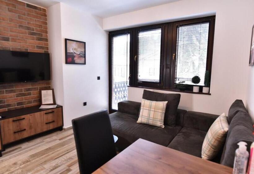 آپارتمان 1 خوابه, Old City House