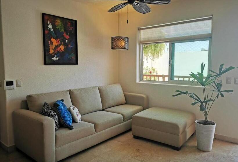 带1个卧室的带海景的公寓, Condominio Panamá