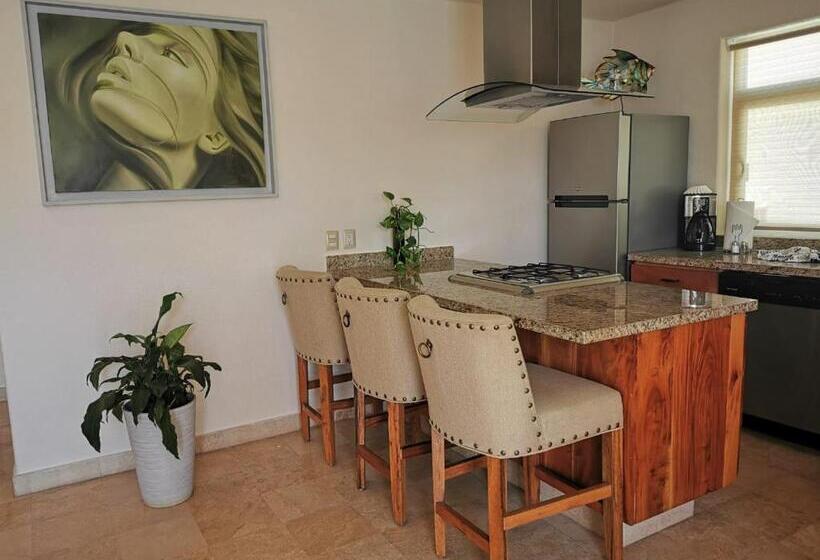 Tengerre Néző 1 Szobás Apartman, Condominio Panamá