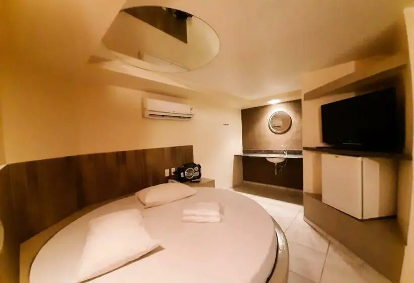 سوییت, Fada Hotel Motel Adults Only