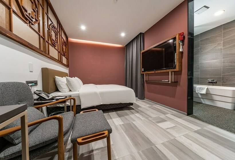 اتاق استاندارد, Ru136