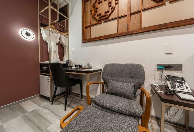 اتاق استاندارد, Ru136