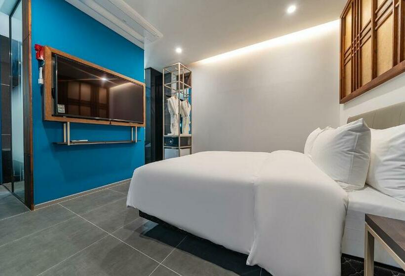 اتاق استاندارد, Ru136