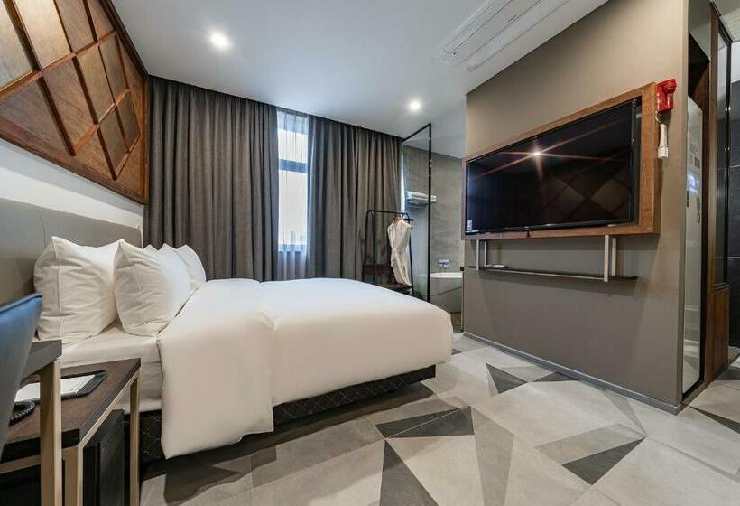 اتاق استاندارد, Ru136