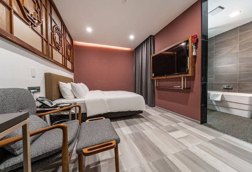 اتاق استاندارد, Ru136