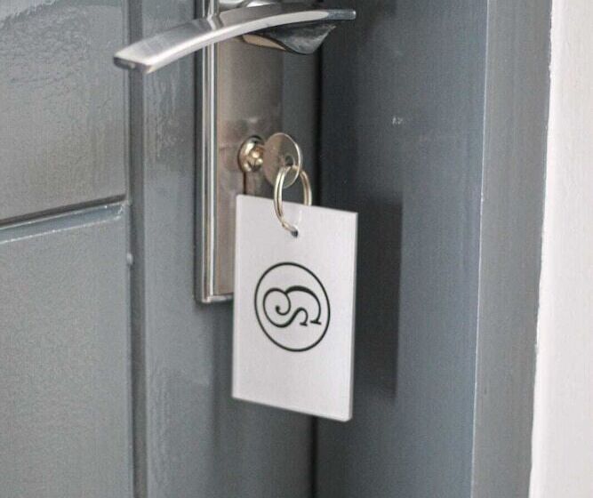 Familie Suite, The Cato Suites