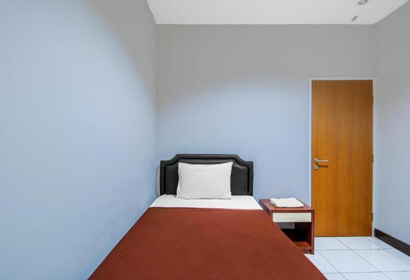 Cameră Standard Individuală, Griya Stadion