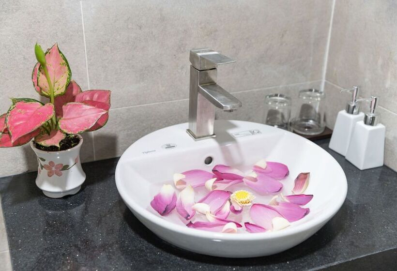 اتاق لوکس, Tiditel Hotel And Apartment