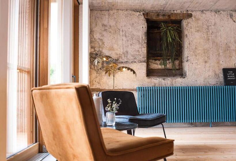 Номер Deluxe, Tremondi   Boutique Bnb